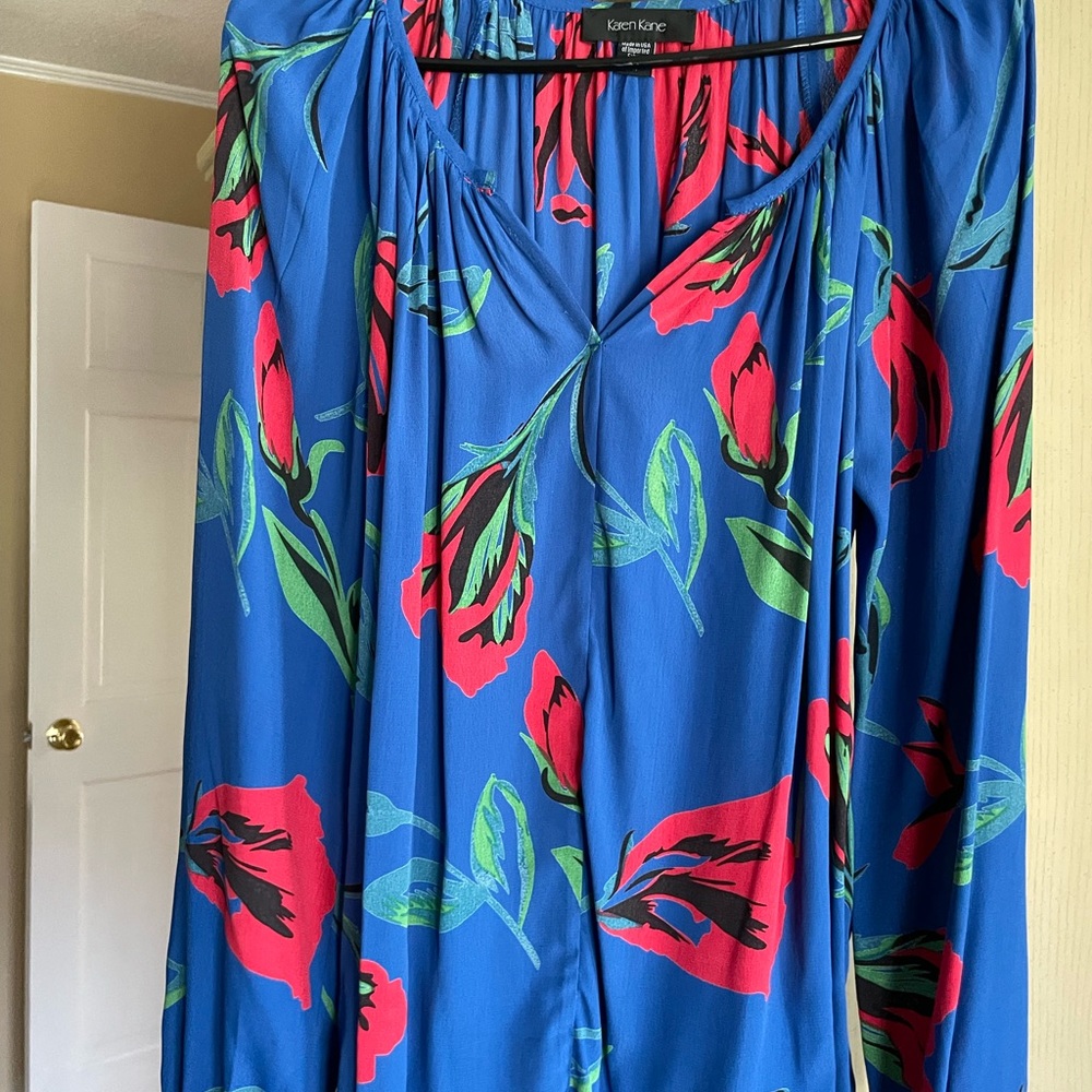Karen Kane top
